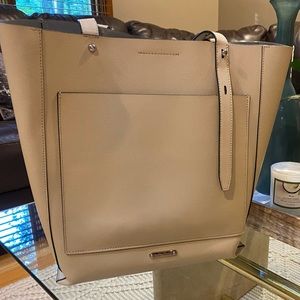Rebecca Mincoff Meagan Tote Perfect Condition 1 flaw piping  1” lifted/repaired